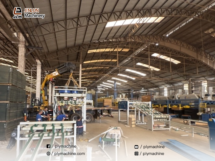 4ft-automated-dual-veneer-peeling-line-customers-work-site-in-Argentina