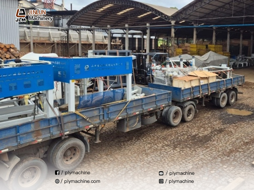 4ft-automated-dual-veneer-peeling-line-customers-work-site-in-Argentina-3